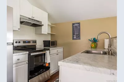 35 Sycamore Street, Kingston, NY 12401 - Photo 9