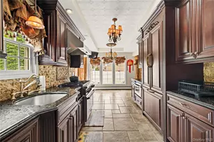 32 Glenmere Ln, Commack, NY 11725 - Photo 9