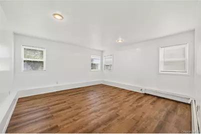 31 Nesaquake Avenue, Port Washington, NY 11050 - Photo 7