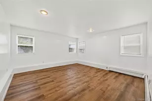 31 Nesaquake Ave, Port Washington, NY 11050 - Photo 7