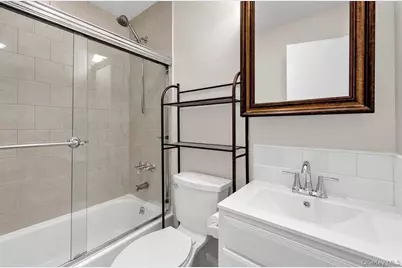 30 Pueblo Court #30, Coram, NY 11727 - Photo 11