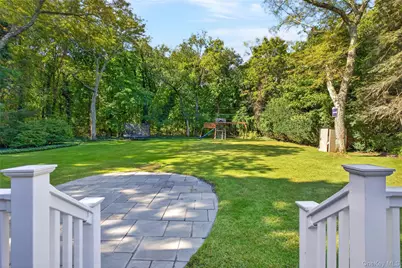 14 Maplewood Lane, East Hills, NY 11576 - Photo 25