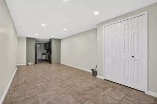 89-53 Vanderveer St, Queens Village, NY 11427 - Photo 19