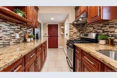 11142 114th Street, Ozone Park, NY 11420 - Photo 9