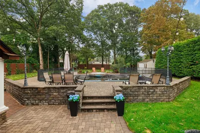 655 Hyman Avenue, Bay Shore, NY 11706 - Photo 23