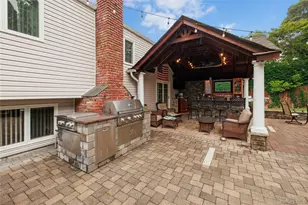 655 Hyman Ave, Bay Shore, NY 11706 - Photo 21