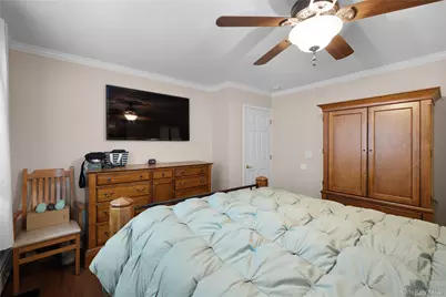 655 Hyman Avenue, Bay Shore, NY 11706 - Photo 9