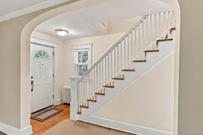 24 Bella Vista Street, Locust Valley, NY 11560 - Photo 5