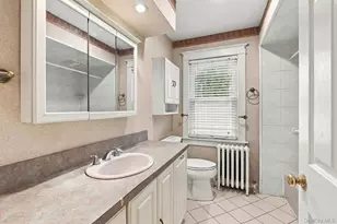24 Bella Vista St, Locust Valley, NY 11560 - Photo 19