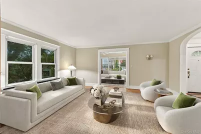 24 Bella Vista Street, Locust Valley, NY 11560 - Photo 7