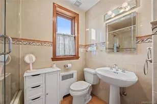 2053 Van Hoesen Ave, Bronx, NY 10461 - Photo 21