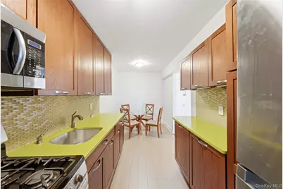 2860 Bailey Avenue #5H, Bronx, NY 10463 - Photo 9
