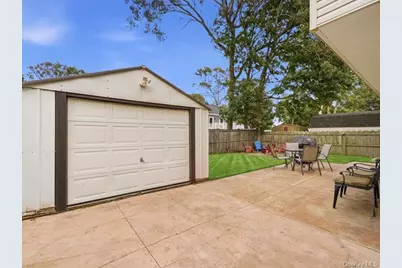 75 Lexington Road, Shirley, NY 11967 - Photo 35