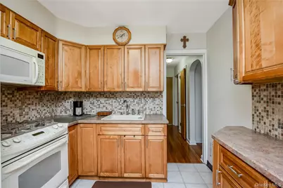 76-12 58th Road, Middle Village, NY 11379 - Photo 11