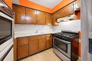 3919 Grace Ave, Bronx, NY 10466 - Photo 9