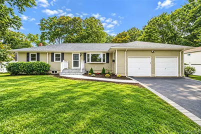 132 Smith Avenue, Holbrook, NY 11741 - Photo 1