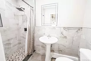 132 Smith Ave, Holbrook, NY 11741 - Photo 9