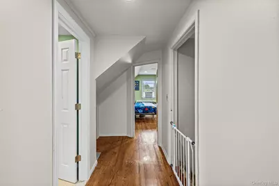 328 1st Avenue, Lindenhurst, NY 11757 - Photo 23