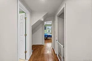 328 1st Ave, Lindenhurst, NY 11757 - Photo 23