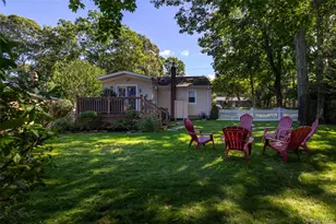51 Wakeman Rd, Hampton Bays, NY 11946 - Photo 33