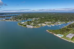 51 Wakeman Rd, Hampton Bays, NY 11946 - Photo 39
