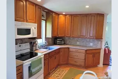 51 Wakeman Road, Hampton Bays, NY 11946 - Photo 13