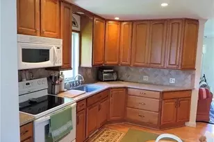 51 Wakeman Rd, Hampton Bays, NY 11946 - Photo 13