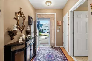 163 Symphony Dr, Lake Grove, NY 11755 - Photo 9