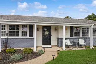 35 Norman Dr, Bohemia, NY 11716 - Photo 25