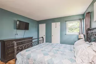 35 Norman Dr, Bohemia, NY 11716 - Photo 19