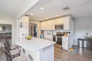 35 Norman Dr, Bohemia, NY 11716 - Photo 7