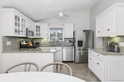 41 Homewood Drive, Hampton Bays, NY 11946 - Photo 5
