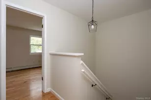 502 Harbor View Ct, Beacon, NY 12508 - Photo 11