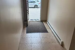 78-62 79th Pl, Glendale, NY 11385 - Photo 17