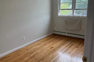 78-62 79th Pl, Glendale, NY 11385 - Photo 7