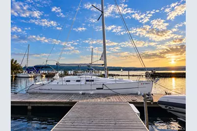 80 Half Moon Bay Marina Drive #E-15, Croton on Hudson, NY 10520 - Photo 5