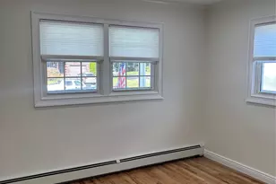 134 Veronica Ln, North Babylon, NY 11703 - Photo 9