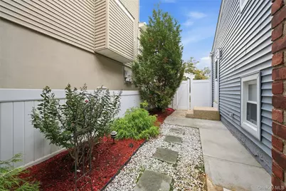 61 1st Avenue, East Rockaway, NY 11518 - Photo 27