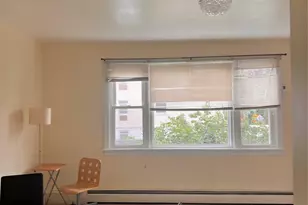 3085 Bevy Pl, Bronx, NY 10465 - Photo 5