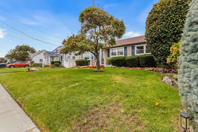 142 Montgomery Avenue, Oceanside, NY 11572 - Photo 3