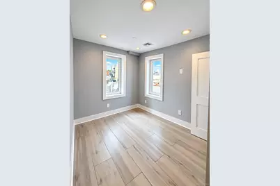 218 Sunrise #2W, Rockville Centre, NY 11570 - Photo 3