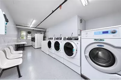 1625 Emmons Avenue #DD, Brooklyn, NY 11235 - Photo 15