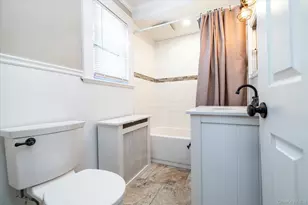 22 Stuart Ave, Malverne, NY 11565 - Photo 21