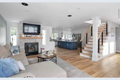 8 Goodwin Place, Northport, NY 11768 - Photo 3