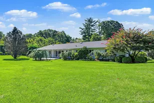 1 Cornwells Beach Rd, Port Washington, NY 11050 - Photo 7