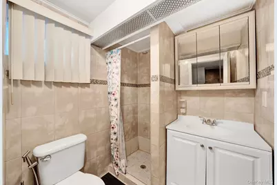 9322 201st Street, Hollis, NY 11423 - Photo 31