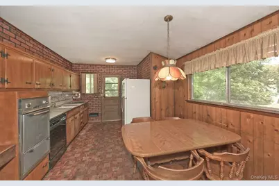 5 Pebble Lane, South Huntington, NY 11746 - Photo 9
