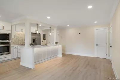 263 River Avenue #19, Patchogue, NY 11772 - Photo 5