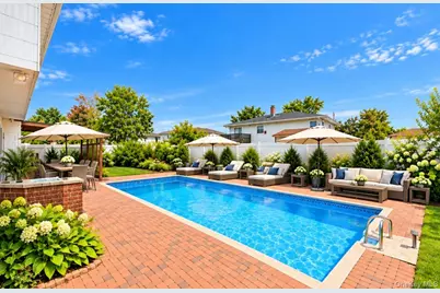 35 Jackson Avenue, Centereach, NY 11720 - Photo 7
