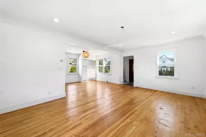 48 Central Boulevard, Merrick, NY 11566 - Photo 7